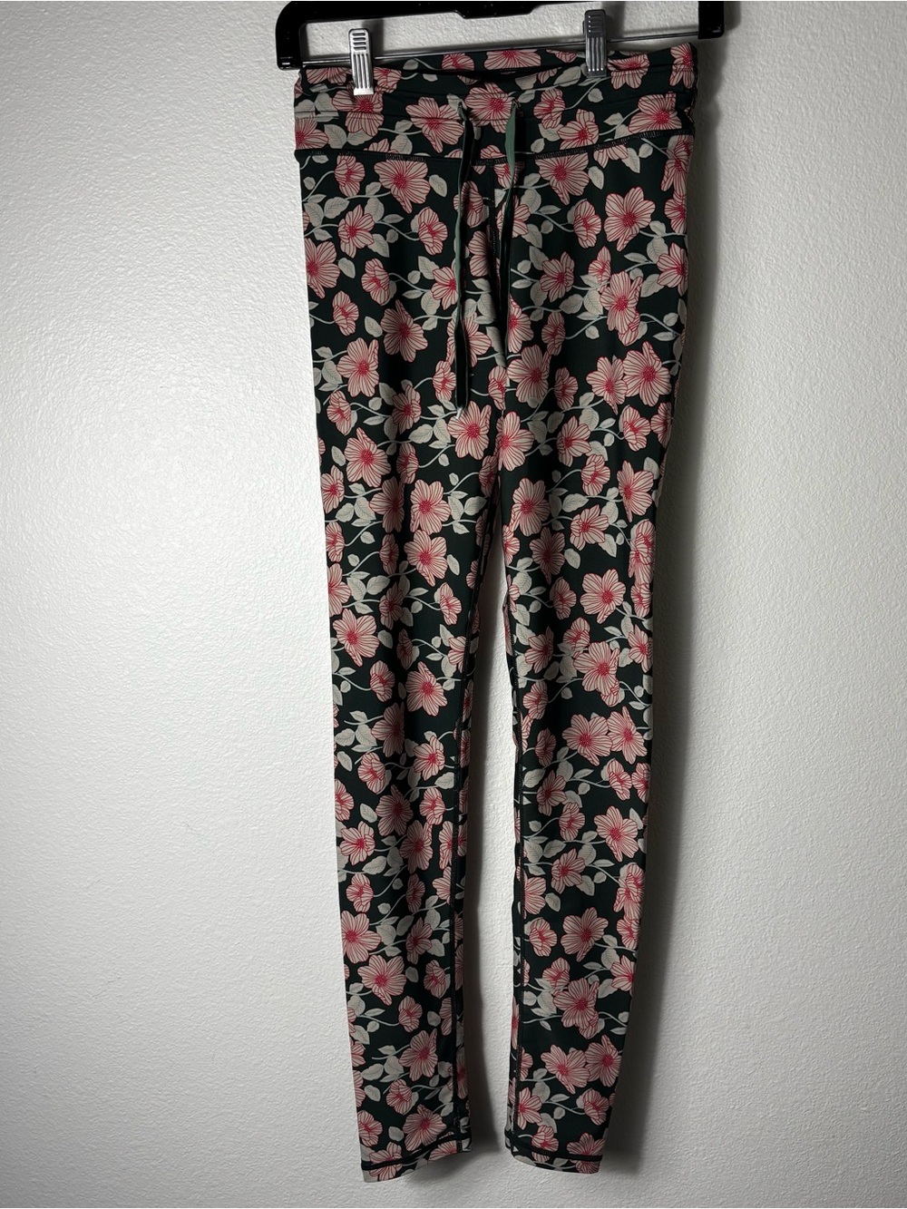 The Upside Women’s Small Green Pink Floral Leggings Drawstring